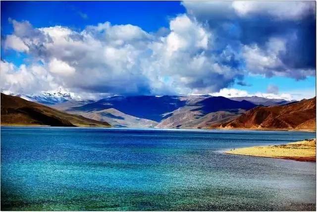 西藏，历史长河中的文化与社会变迁