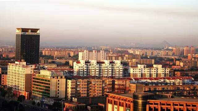 邢台致敬,领导与同胞的共聚时刻